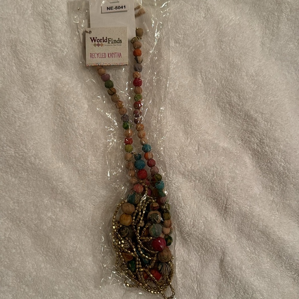 World Finds Tangled Kantha Necklace ✨ - Picture 8 of 11